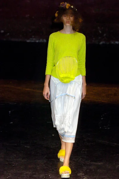 Look 4